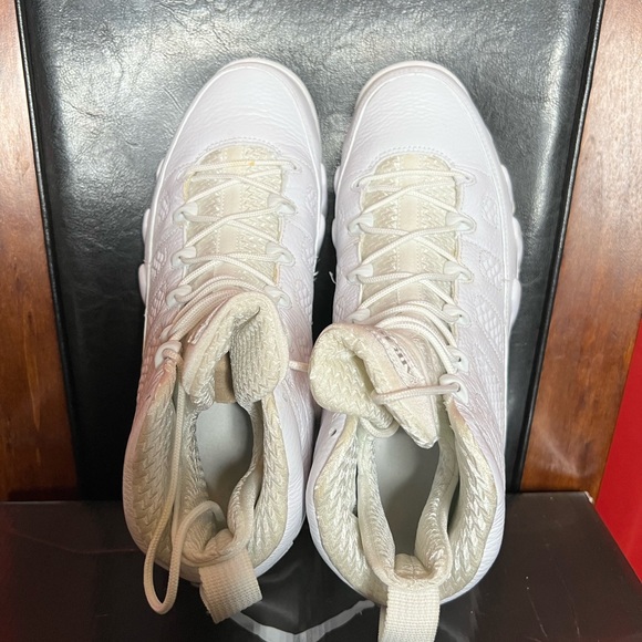 AIR JORDAN 9 RETRO - Picture 6 of 6